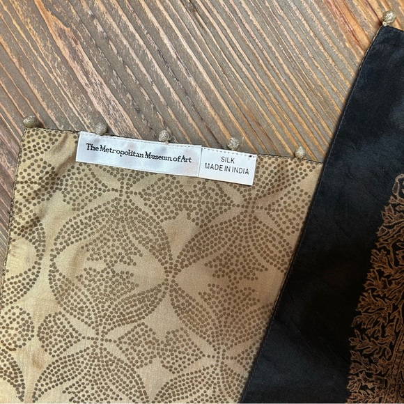 Silk Black, Gold and Tan Wrap - Picture 2 of 8